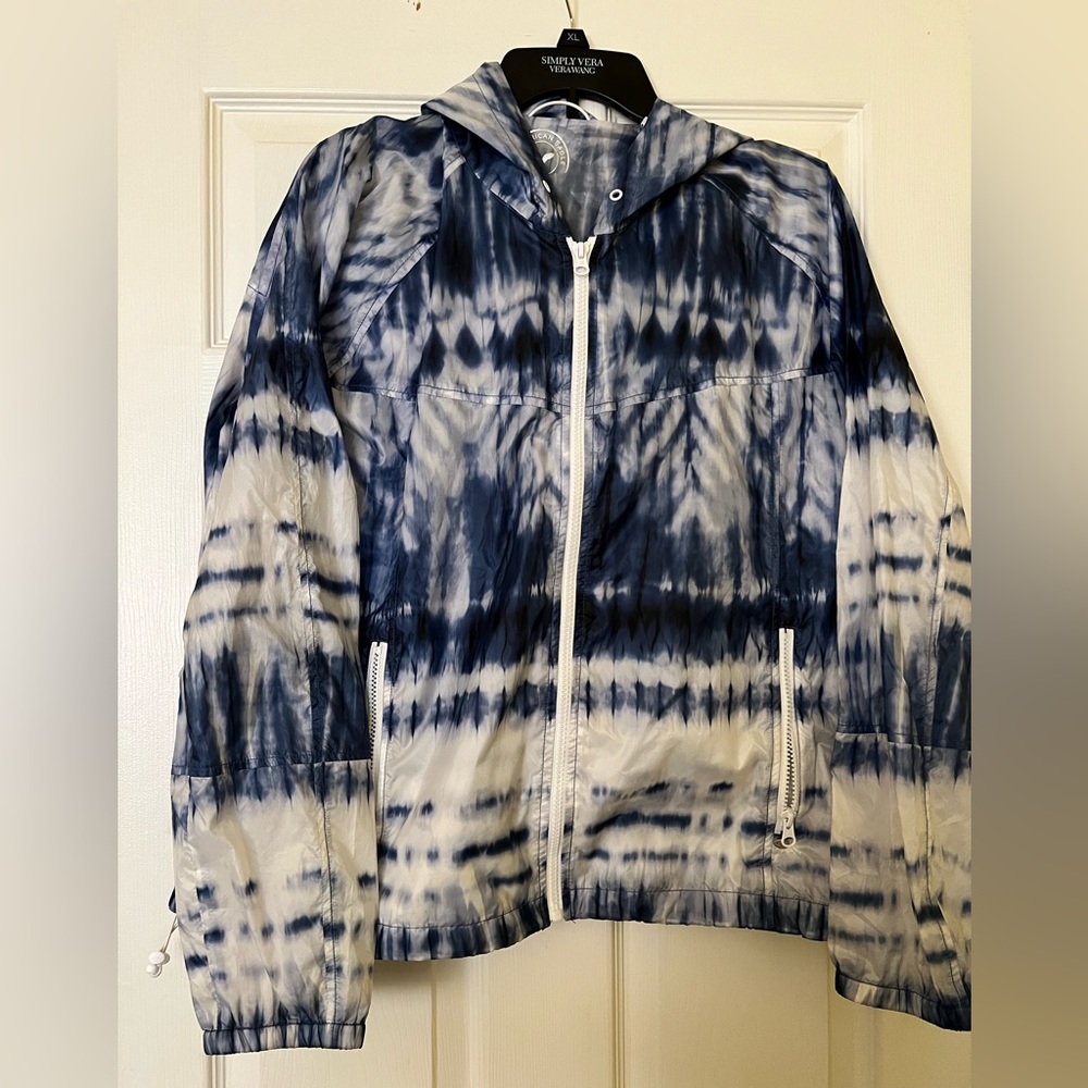 Zip up hooded raincoat